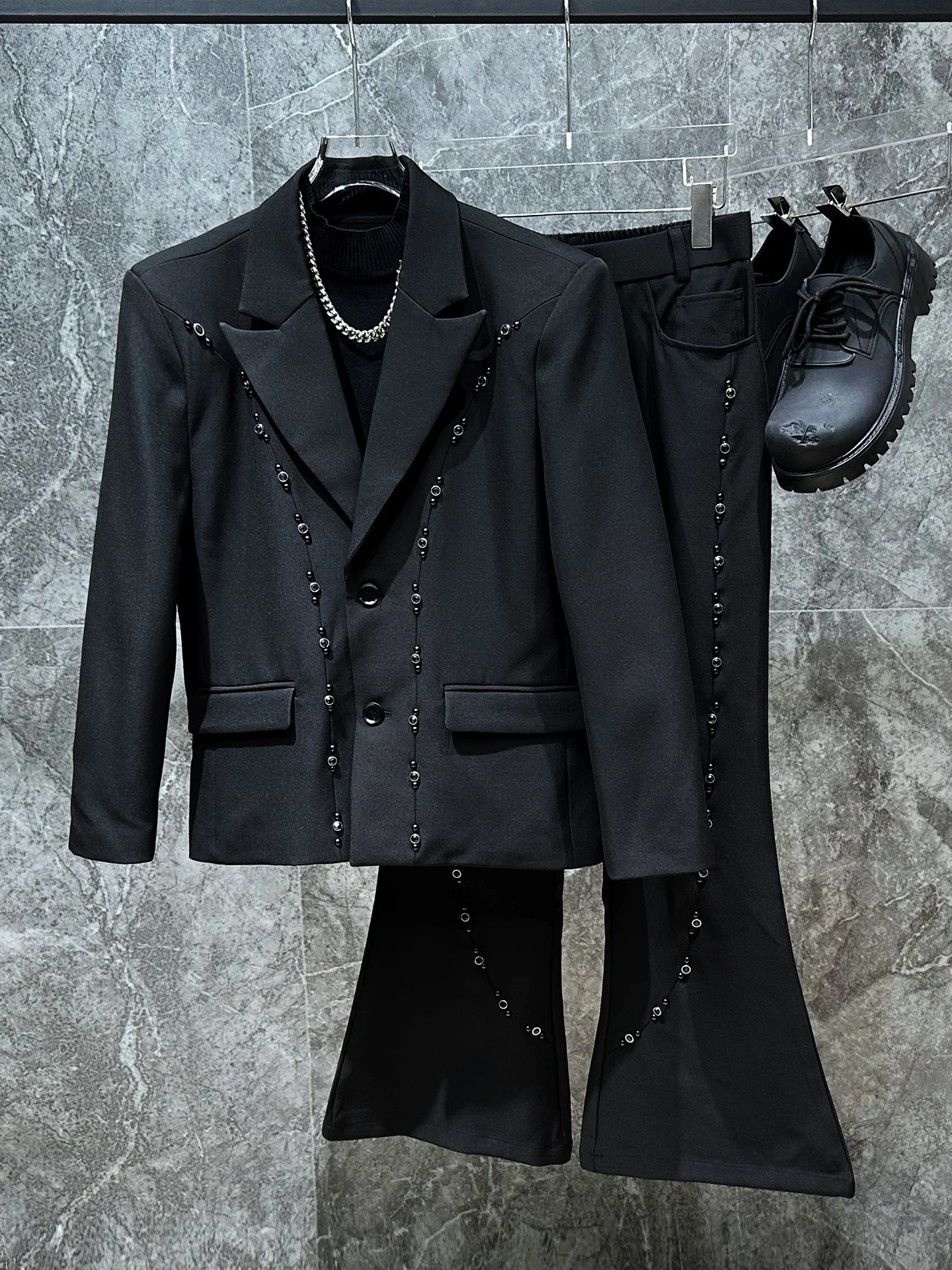 

Модный мужской костюм-двойка 2025 года в корейском стиле с жемчужным декором, повседневный молодежный костюм-пиджак Haome, популярный дизайн