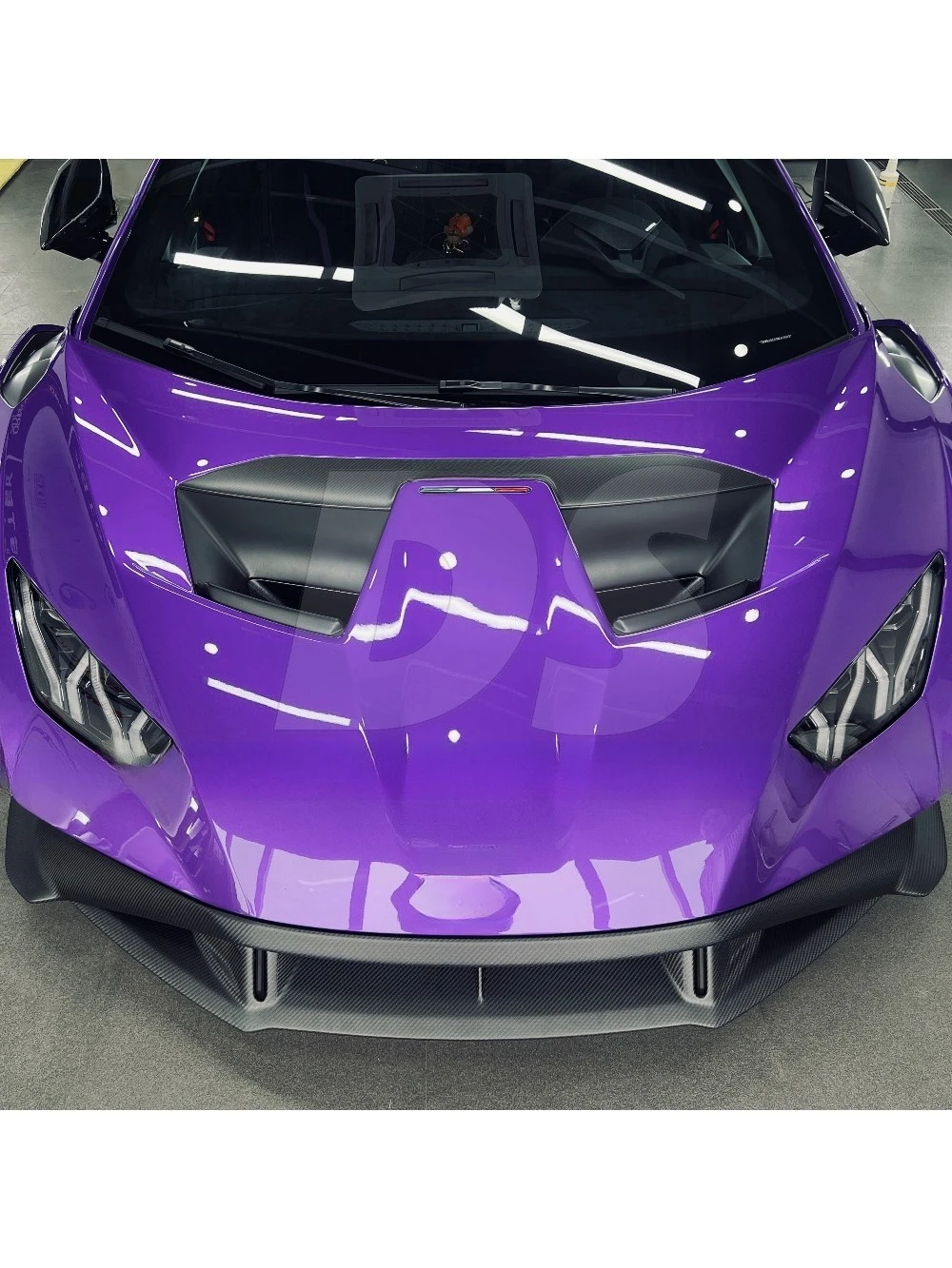 OEM Style Dry Carbon Fiber Full Body Kit for Huracan STO Front/Rear Diffuser Wing Side Panels Mirrors Engine Vents