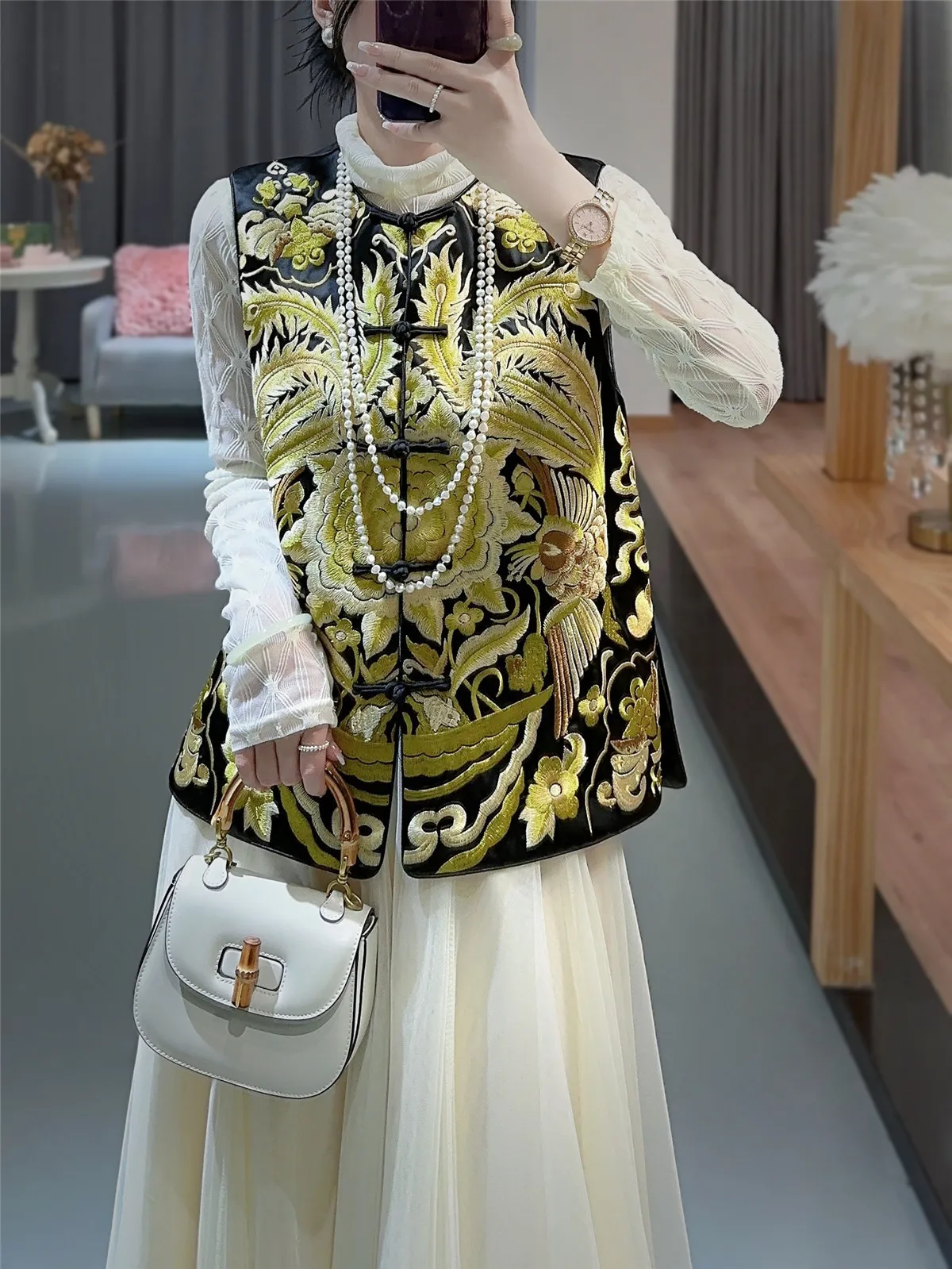 2023 Vintage Peony + Phoenix Embroidery Handmade Plate Buckle Vest Early Autumn Fashion O-Neck Acetate Lady Top S-XXL