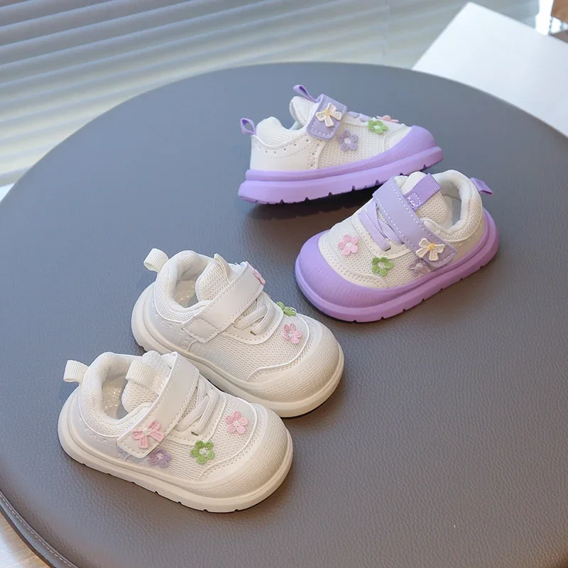 

Детская обувь принцессы, прогулочная обувь для девочек с милыми цветами, осенняя новая детская повседневная обувь с закрытым носком на липучке, осень 2022, новая детская повседневная обувь с мягкой подошвой