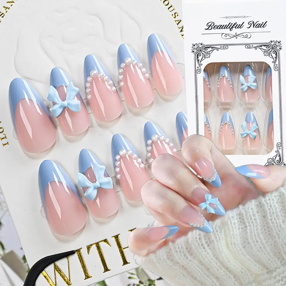 24 قطعة الصحافة الفرنسية الزرقاء على الأظافر مع الأبيض ثلاثية الأبعاد Bowknot اللؤلؤ قصيرة اللوز وهمية مسمار نصائح أنيقة النساء يمكن ارتداؤها أطراف الأصابع كاذبة
