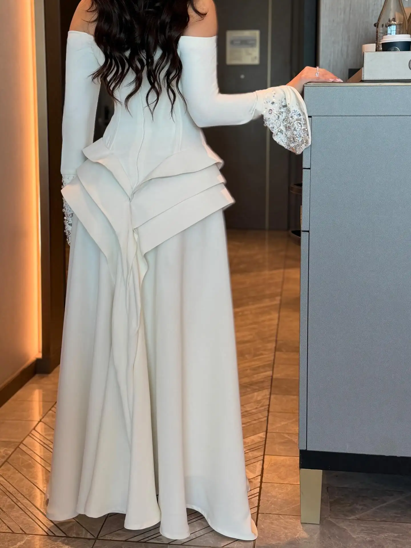Arabia Elegant A-Line Boat Neck Off the Shoulder Prom Dresses Temperament Pleats Crystal Sequined Occasion Gowns