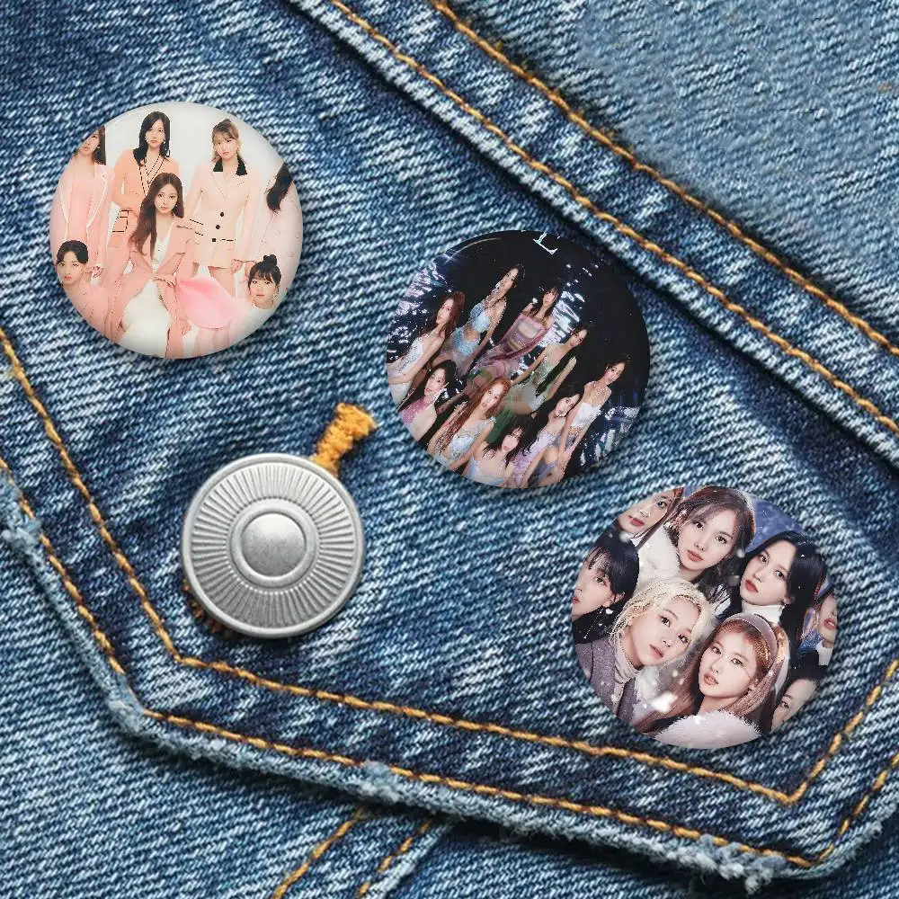 kpop T-Twices Customizable Soft Button Pin For Women Creative Jewelry Funny Badge Cartoon Lover Hat