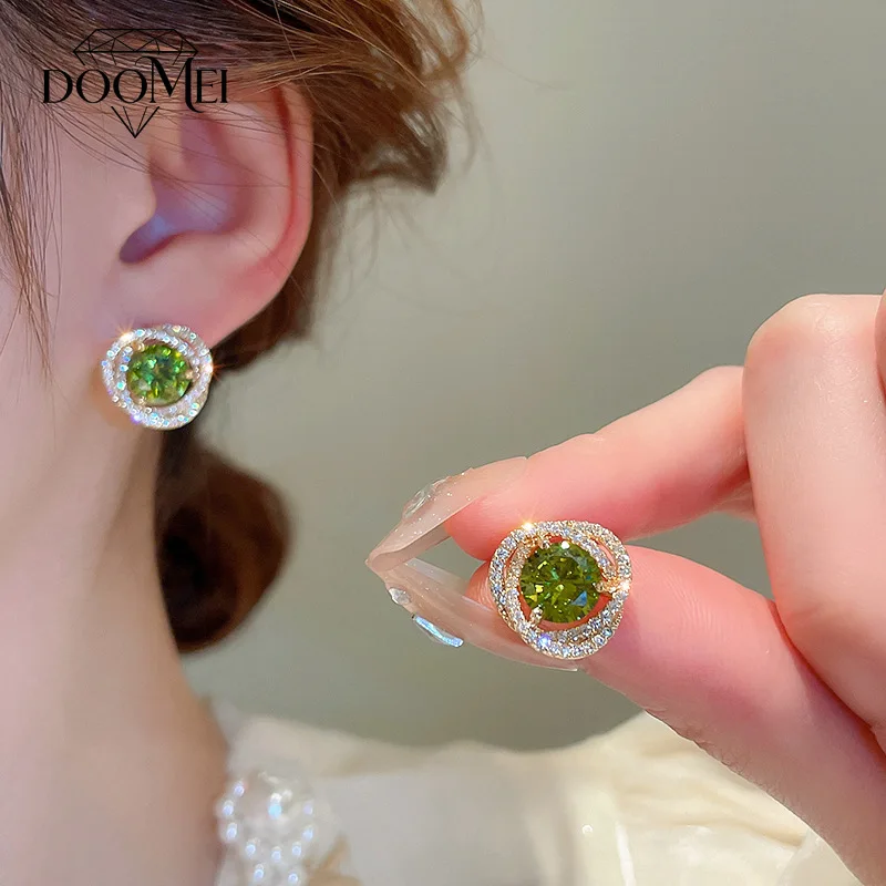DOO MEI Luxury Green Zircon Stud Earrings for Women Twisted Hollow Crystal Ear Studs Wedding Banquet Bridal Fashion Jewelry
