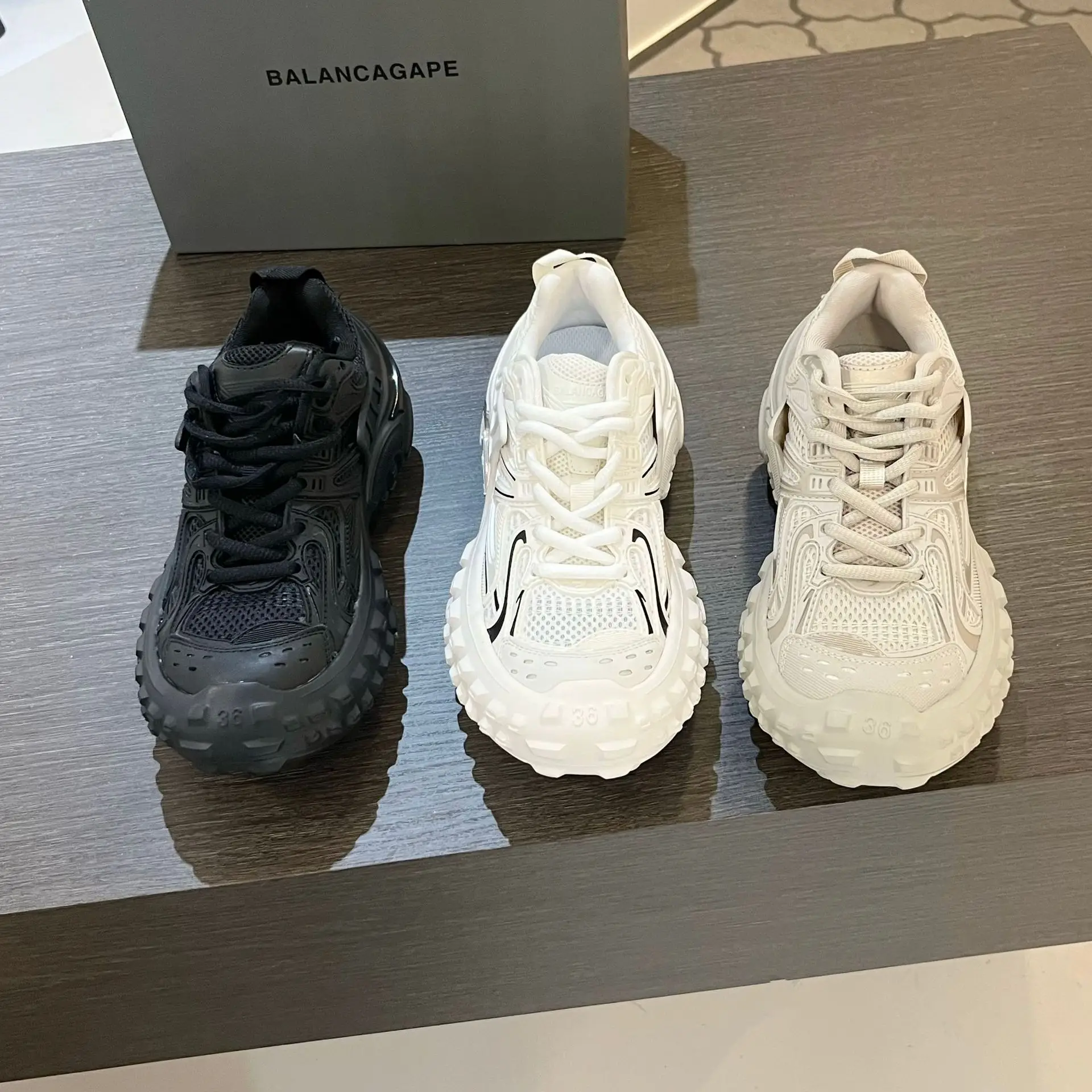 Parisian Men's Thick-Heeled Durable Rubber Tank Boots Unisex Trendy Footwear Suitable for All Seasons