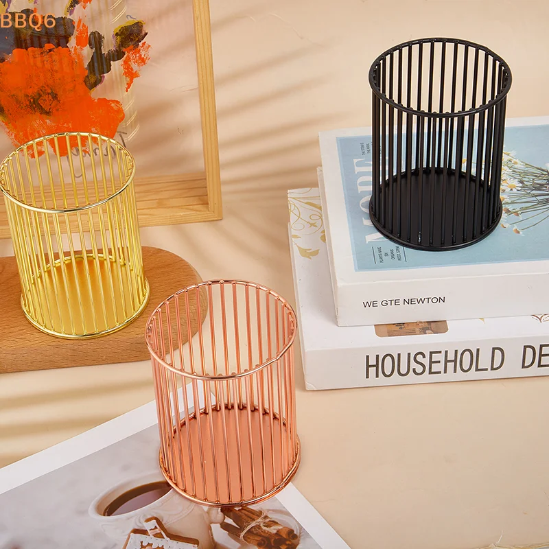 *1Pcs Nordic Hollow Out Makeup Brush Holder Organizer Cylindrical Practical Pen Holder Portable Cosmetic Organizer Bucket