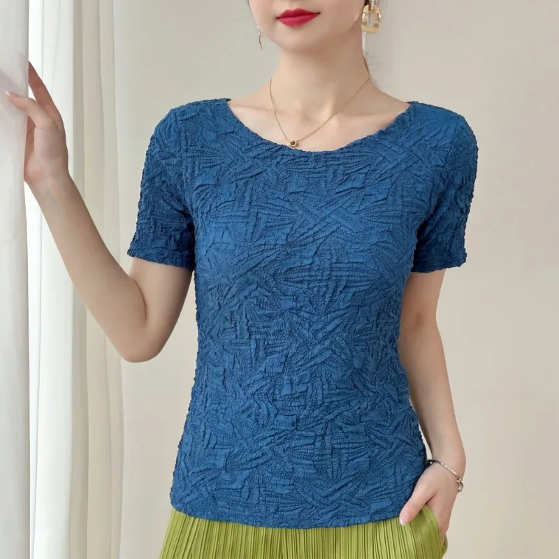 

Футболка с плиссировкой Miyake, летняя новинка 2026, однотонная, приталенная, с коротким рукавом, женская, эластичная, легкая одежда