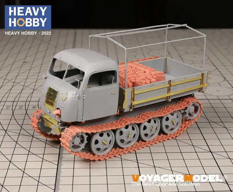 Heavy hobby SK-35002 1:35 scale WWII German RSO\01 Tractor Super Conversion Kit