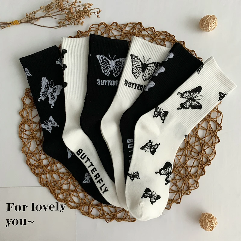 Spring and summer socks female ins tide net red butterfly print middle tube pile socks cute women socks