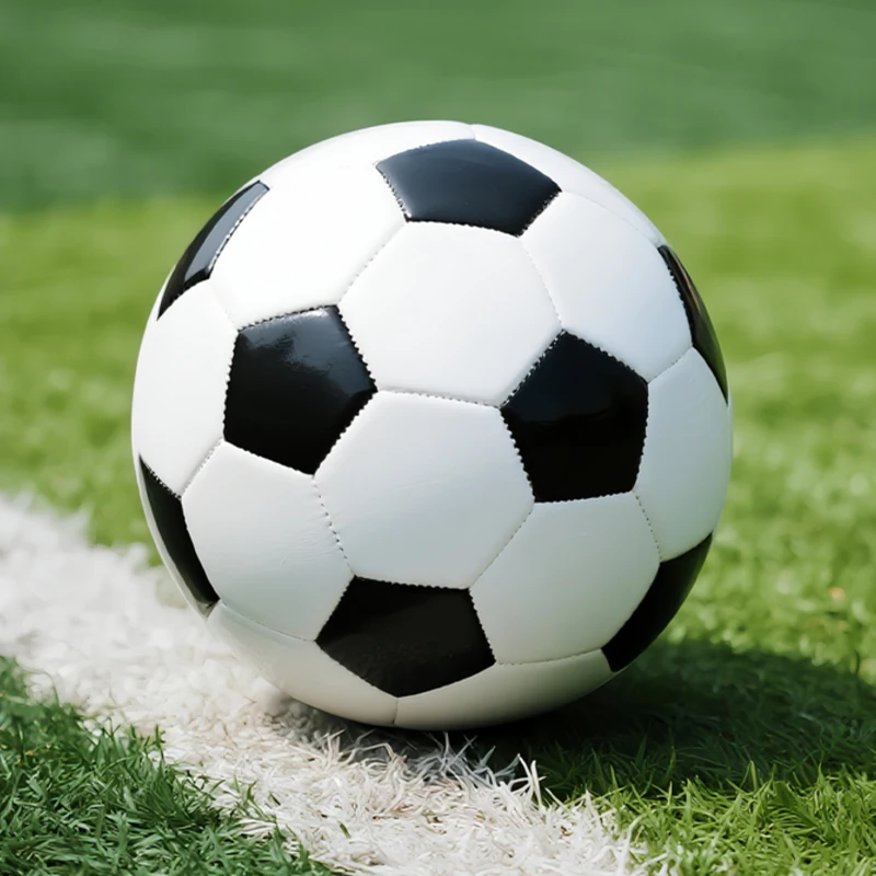 كرة القدم كلاسيكية باللون الأسود والأبيض مقاس رسمي 5 كرة قدم ناعمة من البولي يوريثان للأطفال والأولاد والبنات والشباب والكبار كرة تدريب هدية في الهواء الطلق
