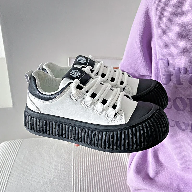 Shallow Mouth Soft Leather Doll Head Women Cute Sports Shoes Round Head Fashion Platform Leisure Sports Low Top Board Shoes