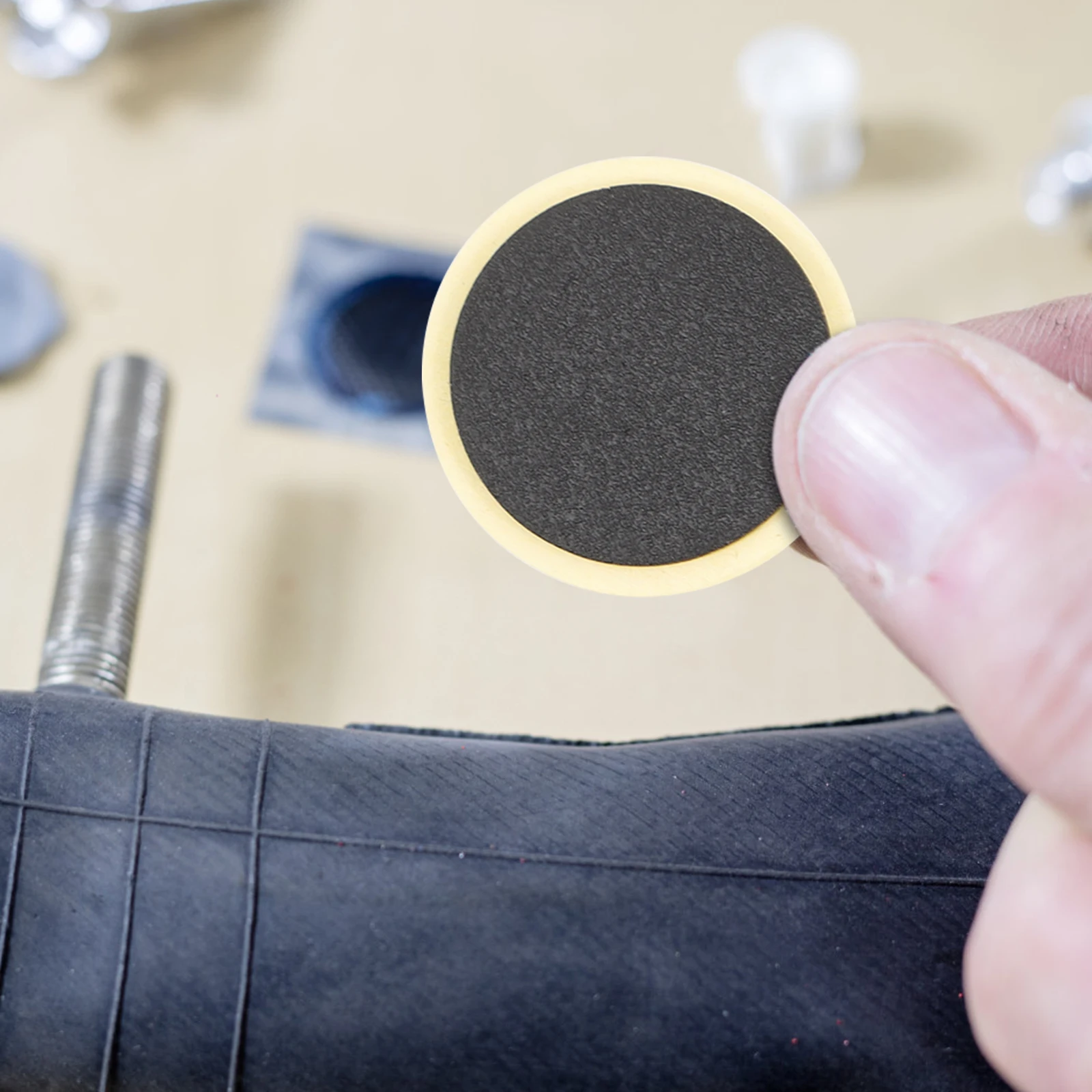 

Tire Repair Kit Bike Accessory Round Patch Suite Standard Tubes Patches Bicycles Tool Road Self-adhesive