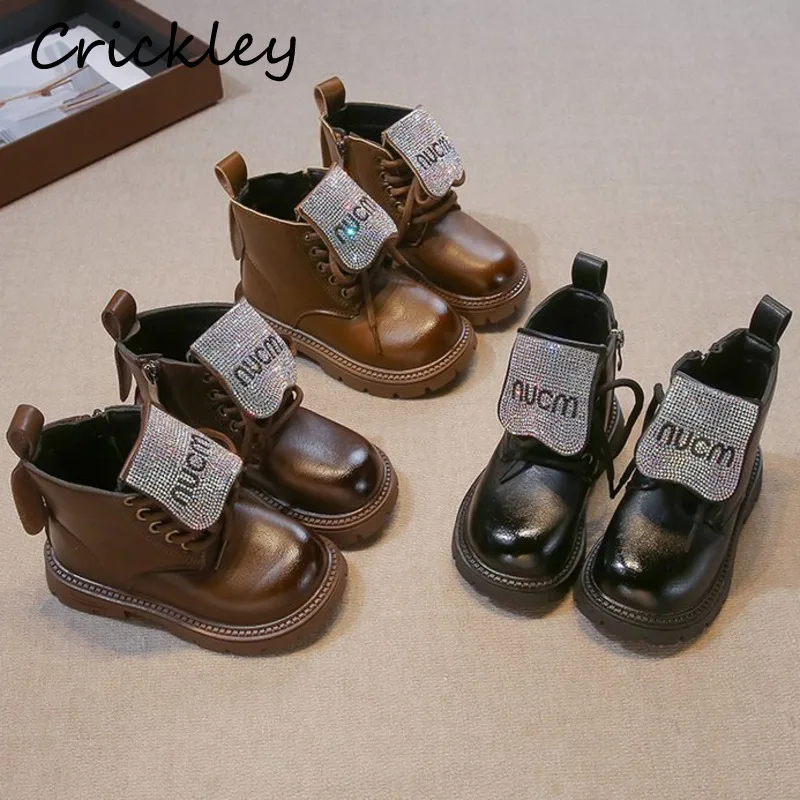 

2025 Bling Girls Fashion Boots Design Solid PU Leather Zip Kids Short Boots Anti Slip Soft Sole Children Ankle Shoes
