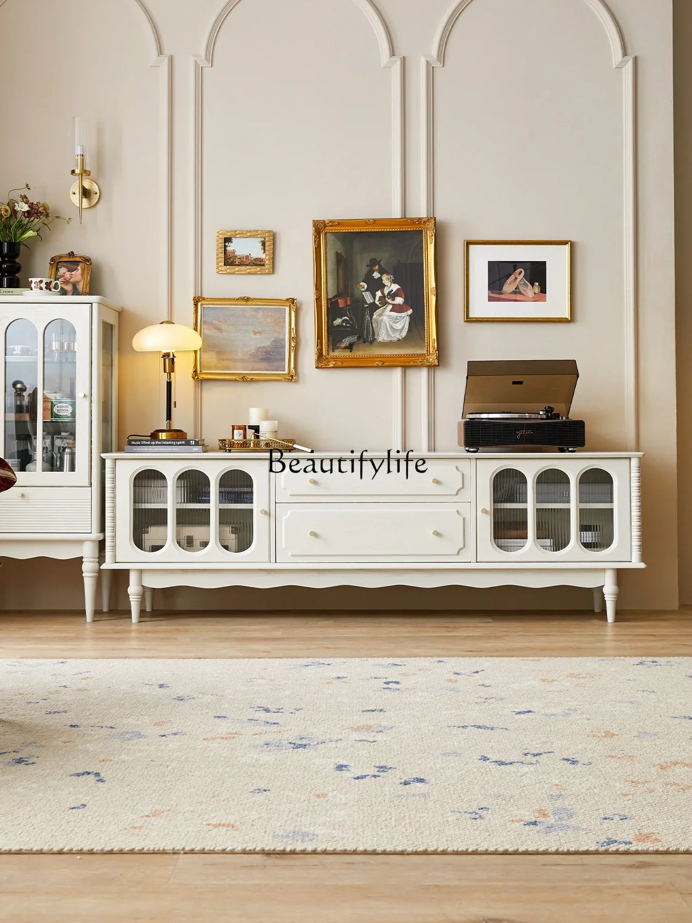 

Cream wind solid wood TV cabinet French simple modern small apartment living room locker