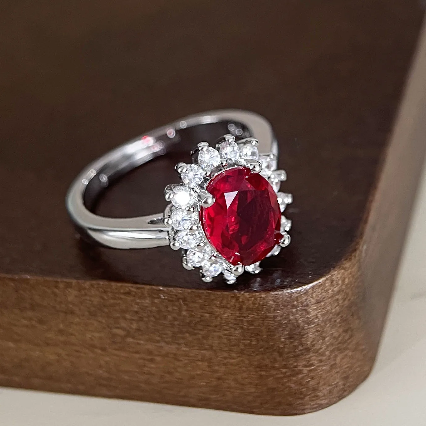 Women's Simple Geometric Handmade Irregular Retro Red CZ Ring