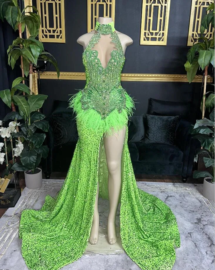 Fruit Green Sparkly Long Prom Dresses for Black Girl Gillter Diamond Crystal Feather Slit Evening Gown robe de soiree 2024