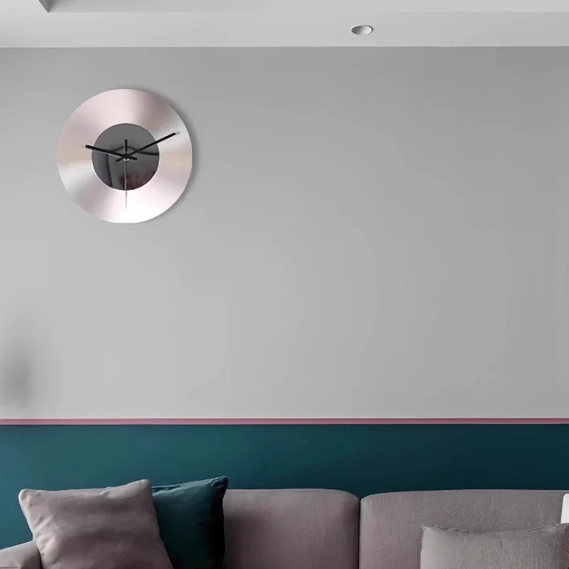Wall clock high-end handmade creative stainless steel clock mirror medium circle living room personality mute