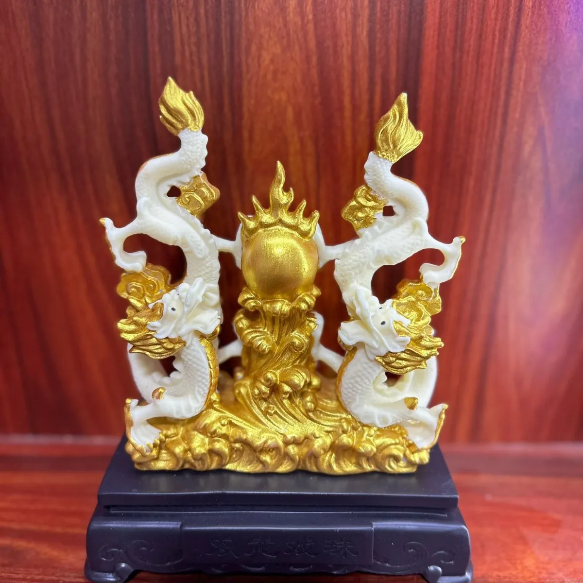 Ivory Nut Carved Gilded Double Dragons Playing With Pearl Figurine 221810cm Home Living Room Office Desktop Decor Craft Ornament