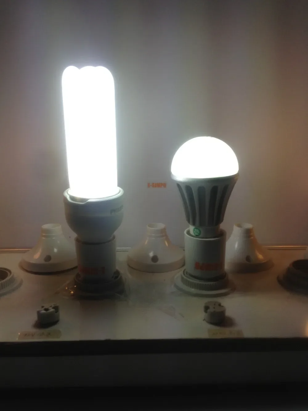 4pcs CFL 4pin GX24Q to E27 LED Lamp Holder Light Socket Bulb Base Converter G24q-1,-2, -3 to E27/e26 Adapter Need Remove Ballast