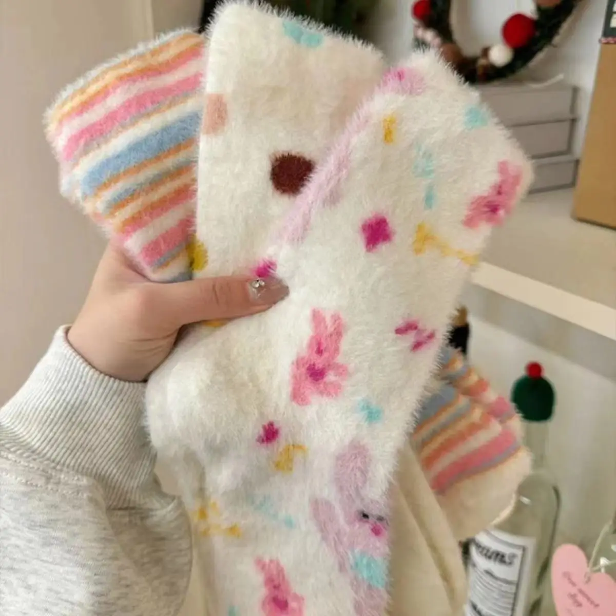 

Women's Autumn Winter Socks Thickened Warm Soft Comfortable Dopamine Pile Socks Harajuku Kawaii Animal Print Middle Tube Socks