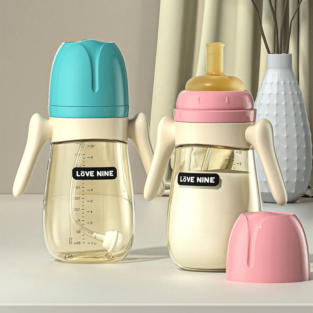 

Baby Training Cup with Straw, Leakproof Sippy Cup for 6M+ Infants and 1 Year Old Toddlers