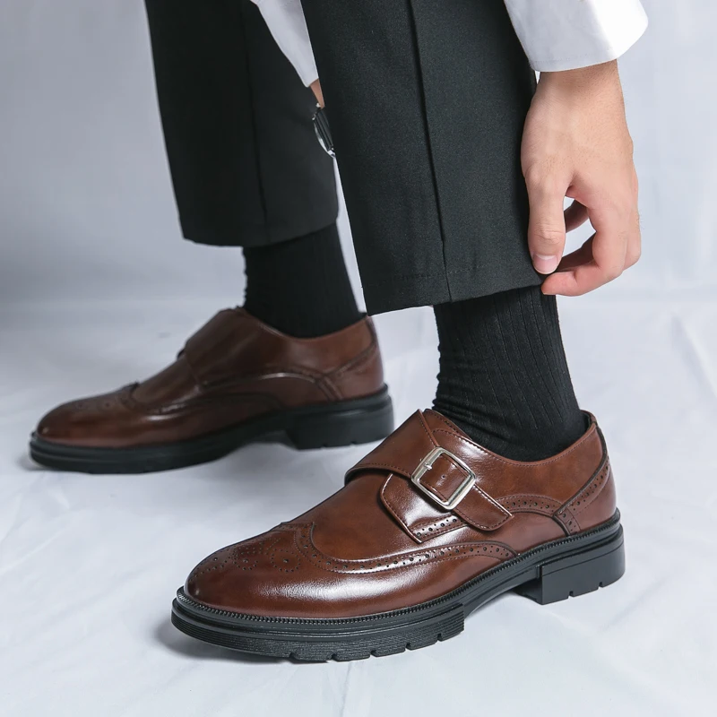 New Spring and Autumn Men's Comfortable Leather Shoes Business Dress Double Buckles One Step Stepping Groom Wedding Shoes