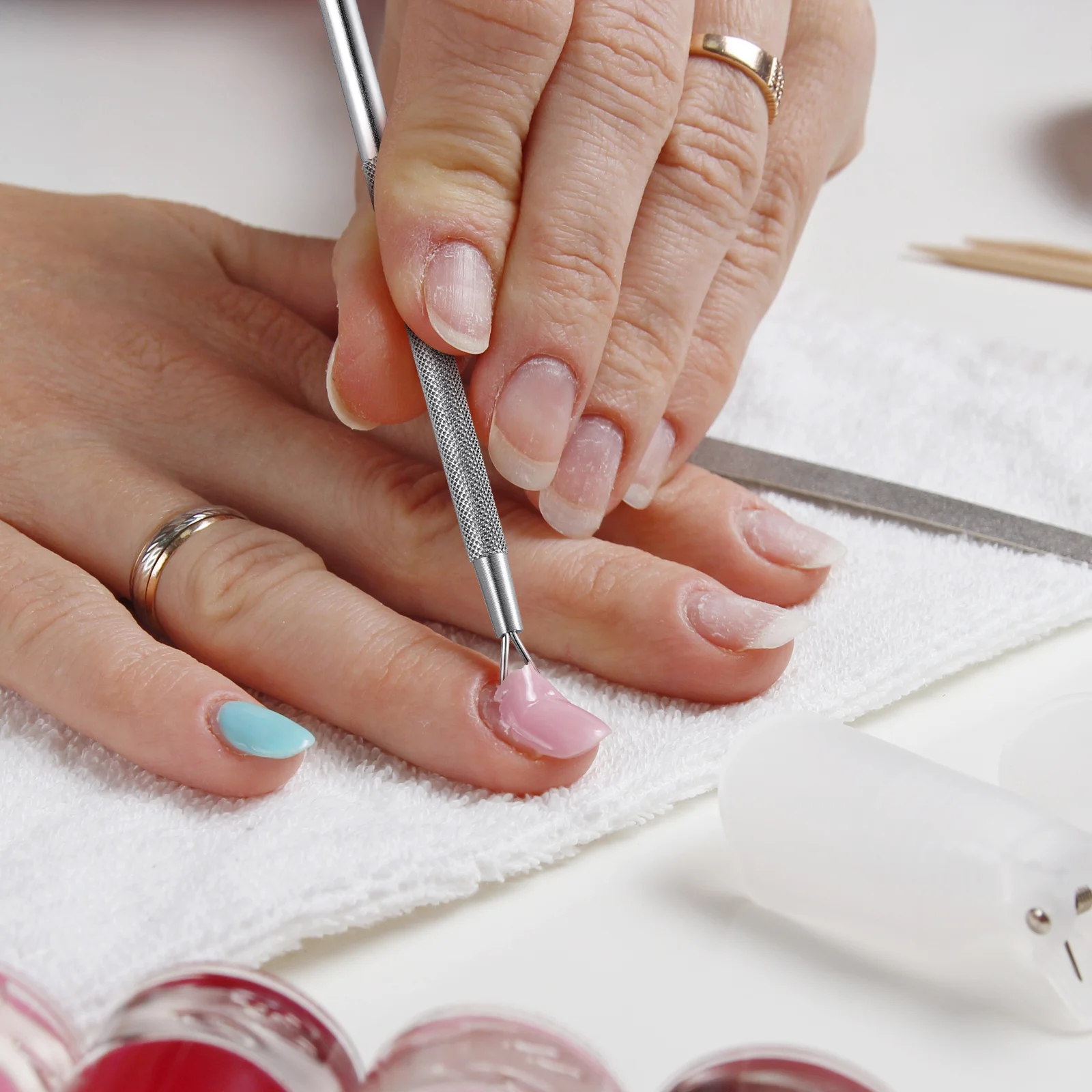 Empurrador de cutícula triangular, 4 unidades, aço inoxidável, removedor de gel de unha, design ergonômico, raspador, ferramenta de remoção de arte de unha, manicure