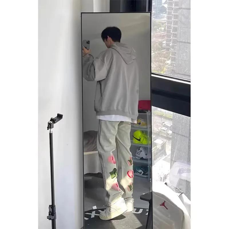 

Trendy Men's Straight Leg Jeans High Street Vibe Star Design Hip Hop Style mid Waist Zipper Fly Casual Comfortable Fit