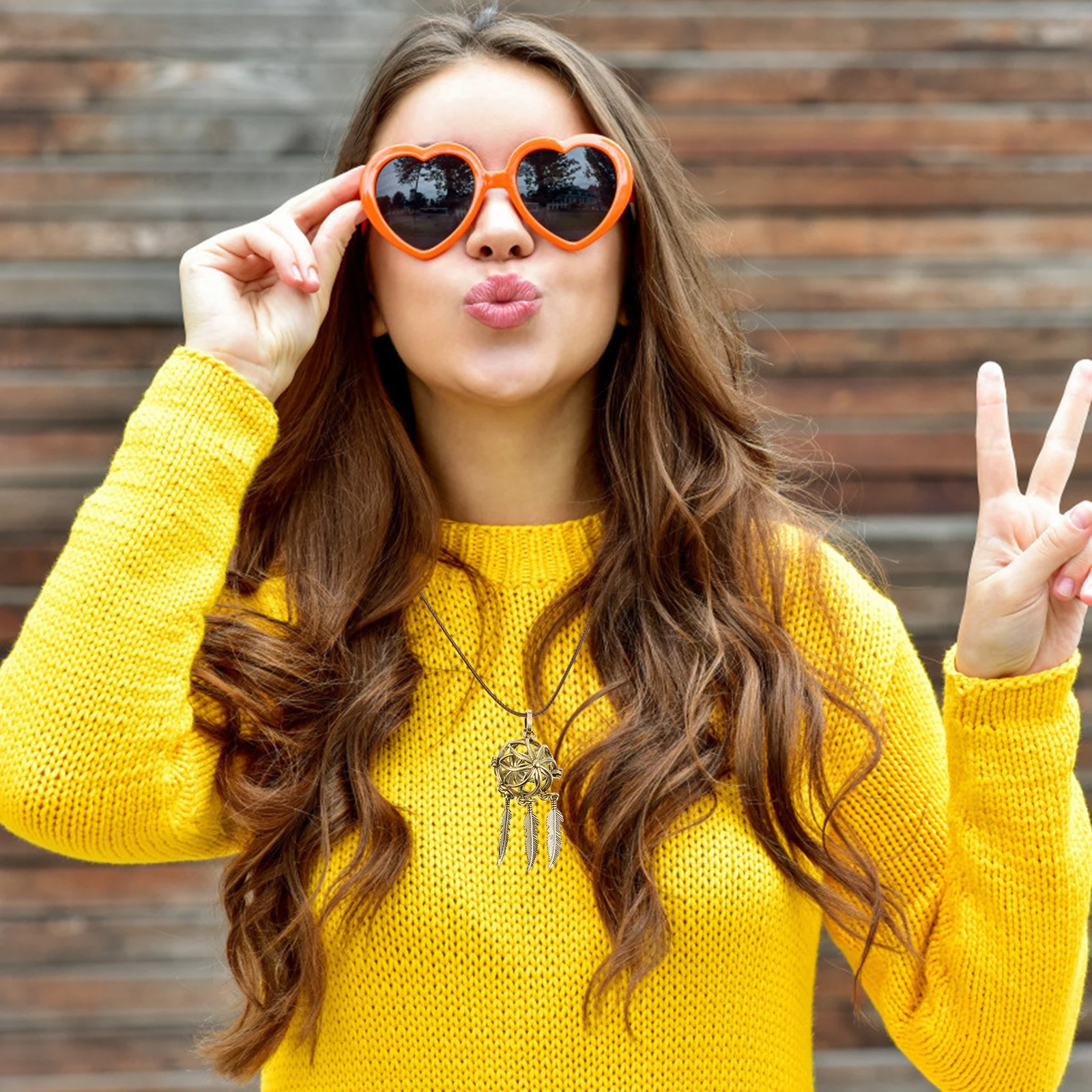 

1Pcs Dream Catcher Necklace Creative Pendant Durable Alloy Elegant Jewelry for Girls Women Special Occasions