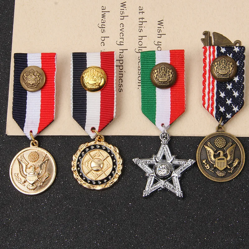 Brooch, Japanese and Korean woven belt, chain clip, jacket, accessory, medal W-G13