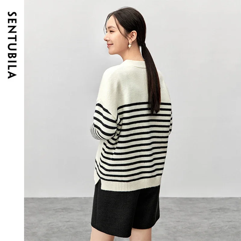 SENTUBILA Spliced Striped Cardigan for Women 2024 Autumn Winter V Neck Single Breasted Slit-hem Pockets Knitwear W44E57265