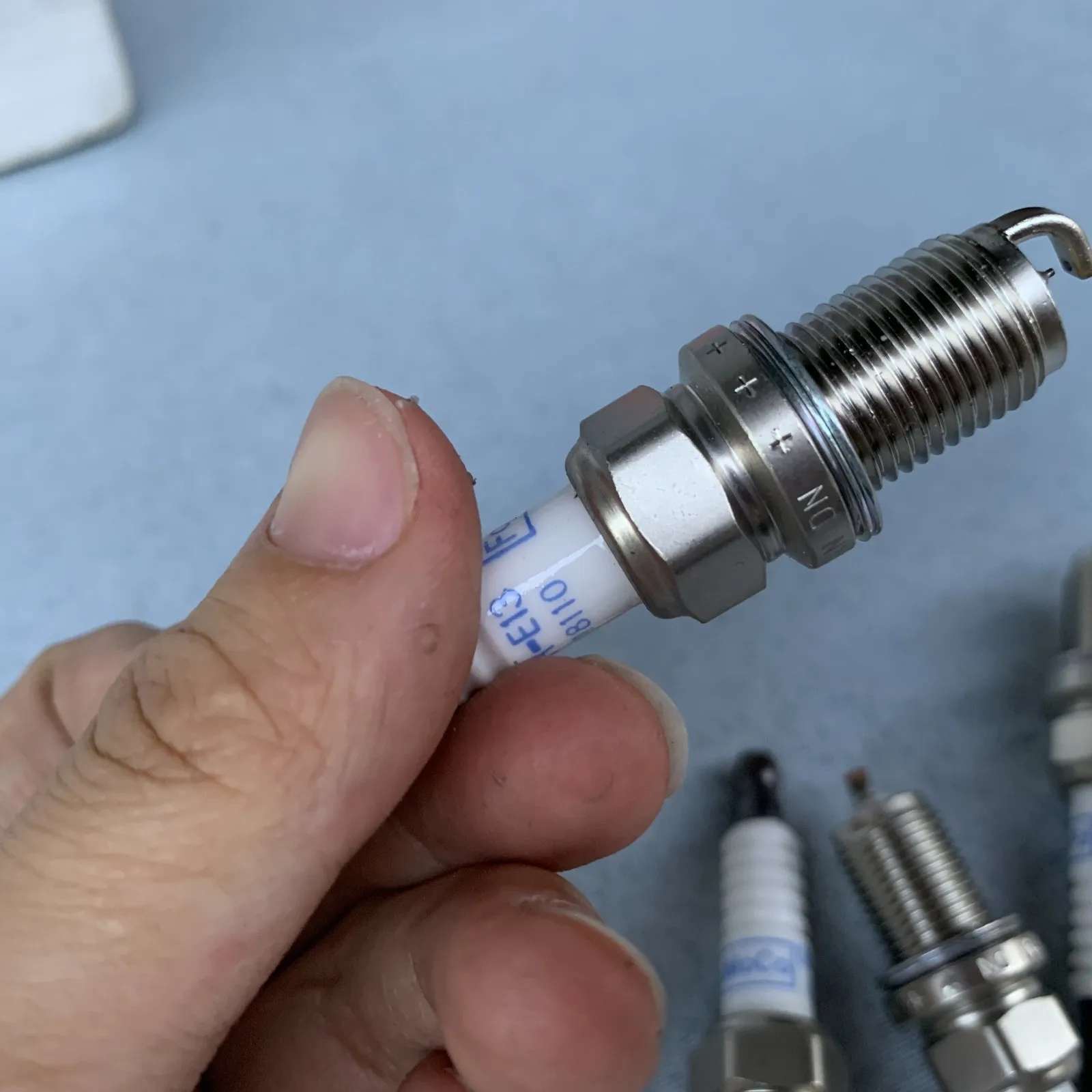 

4 PCS SK16PR-E13 Spark Plugs For Ford