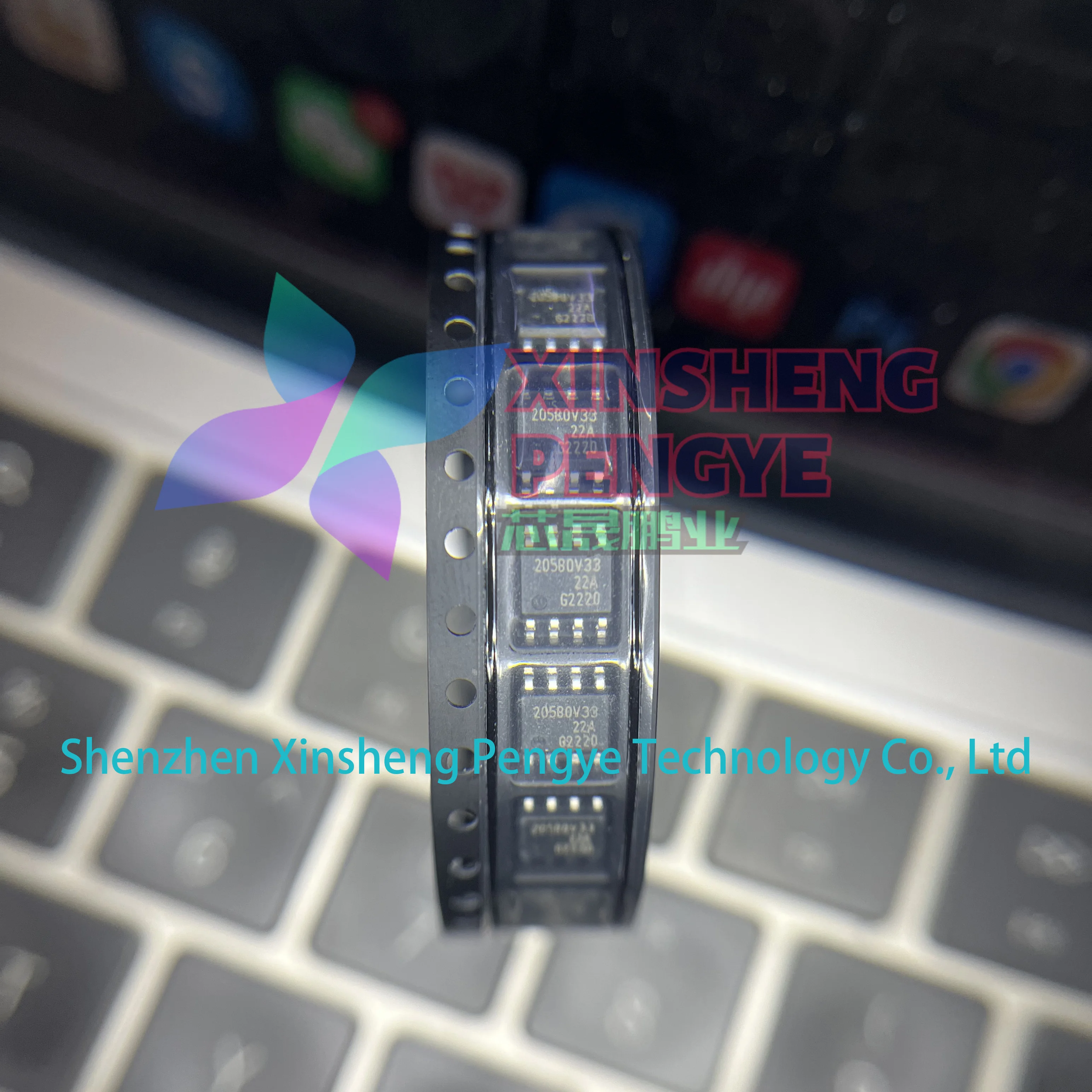 عالية الجودة TLS205B0EJV33XUMA1 بمناسبة 205B0V33 حزمة PG-DSO-8 مكونات إلكترونية 3.3 فولت 0.5A منظمات الجهد IC في المخزون