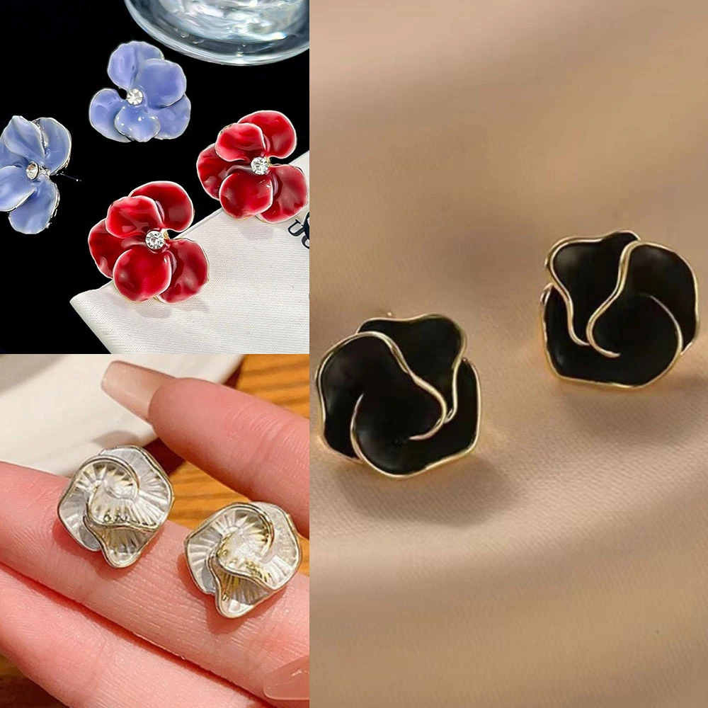 

Light Luxury Temperament Unique Camellia Stud Earrings For Women Fashion Simple Jewelry Gifts