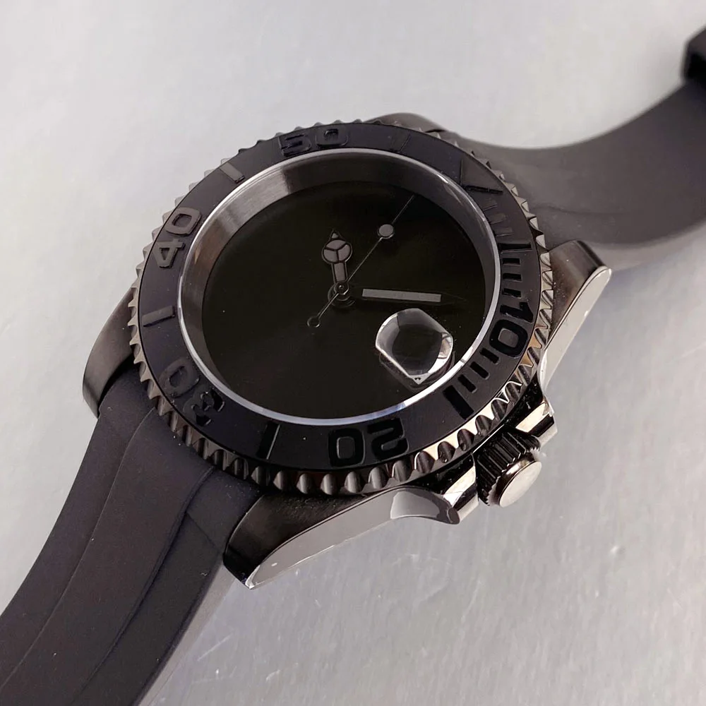 Quadrante nero personalizzato con data senza pennarelli 20ATM 40mm Cassa in PVD nero NH35 Orologio automatico con lunetta in ceramica zaffiro Cinturino in caucciù