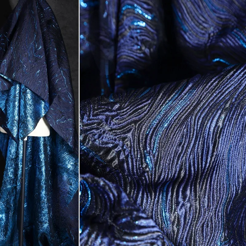 Diepblauwe Zee Goud Zijden Twill Jacquard Katoenen Stof Geplooid Driedimensionaal Textuurjas Met Designerstof
