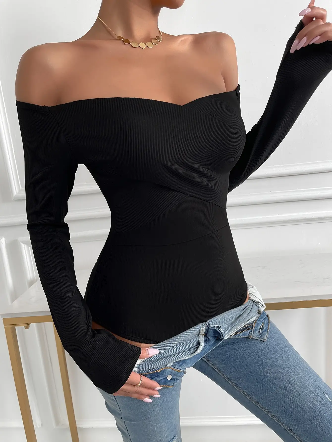 2024 New Fashionable Women\'s jumpsuit, strapless jumpsuit, black elegant summer tight fitting jumpsuit, spring and autumn long s