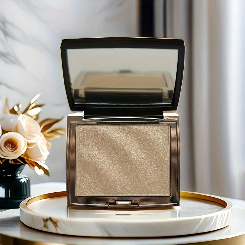 

Highlighter, natural stereo, long-lasting glow, glitter delicate and velvety texture, easy to mix and apply, nose Shadow contour