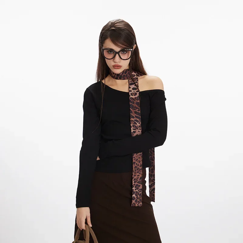 

Новое поступление весны 2026, женская футболка на одно плечо с длинным рукавом, леопардовый шарф с отделкой, облегающий черный/серый модный топ
