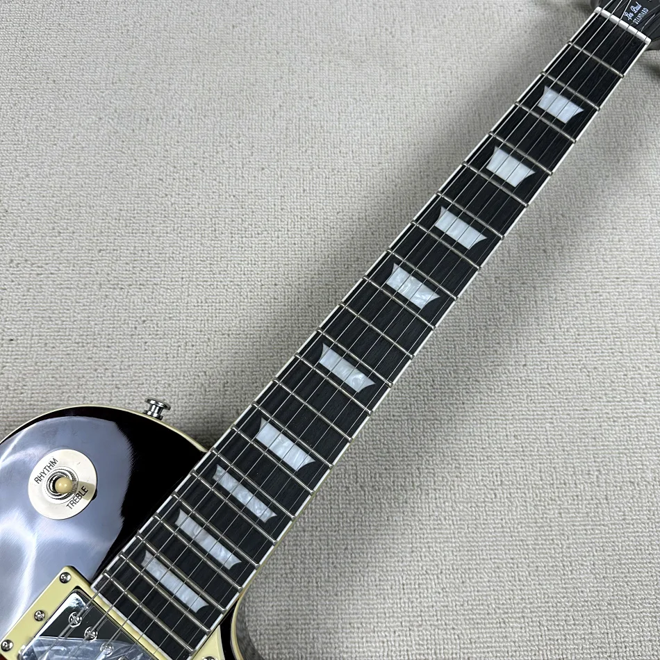 صنع في الصين، جيتار كهربائي عالي الجودة، لوحة أصابع من خشب الورد، جسم الماهوجني الصلب، أجهزة كروم، توصيل مجاني