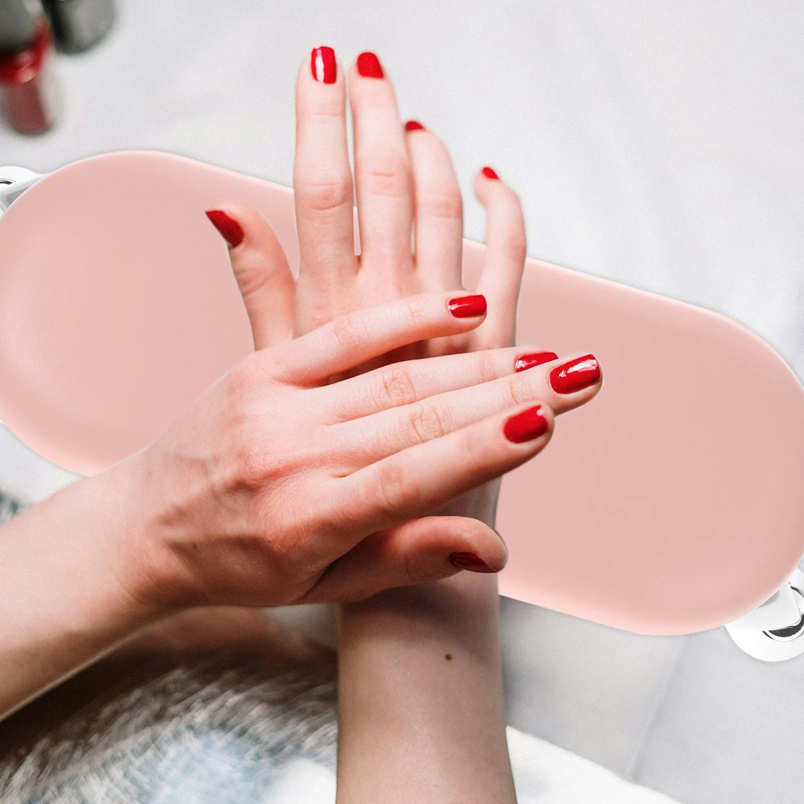 

Nail Arm Rest Compact PU Iron Manicure Hand Pillow Nail Art Holder Comfortable Hand Support Manicure Table Accessory