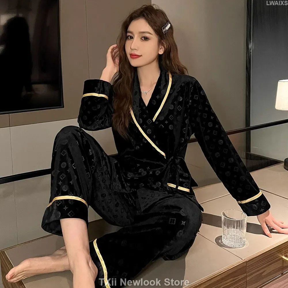 Gold Silk Velvet Sleepwear for Women, Spring and Autumn: Red-Hot Home Clothes with Long Sleeves and Outdoor Wear Suit for Winter