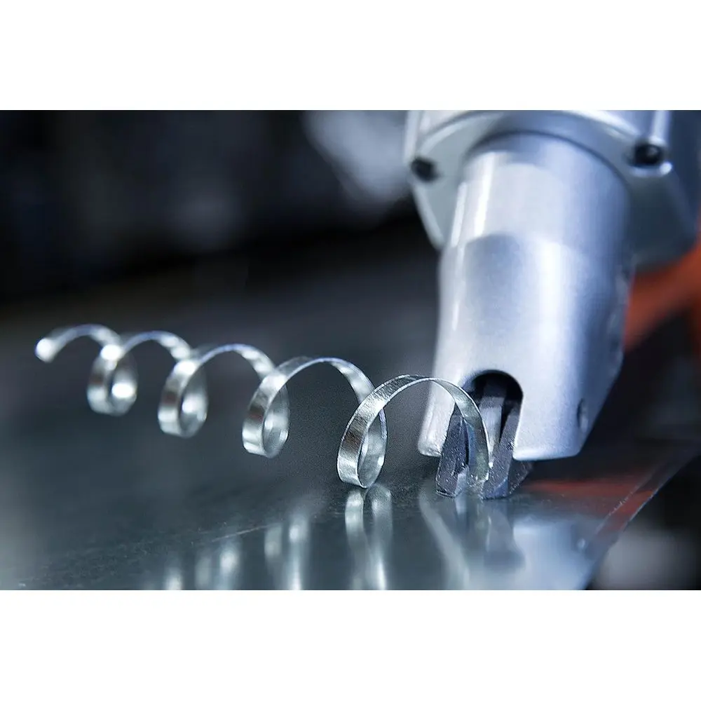 قص معدني لاسلكي، سرعة متغيرة مع بطارية ليثيوم أيون 20 فولت بحد أقصى 2.0 أمبير في الساعة وشاحن (20314)