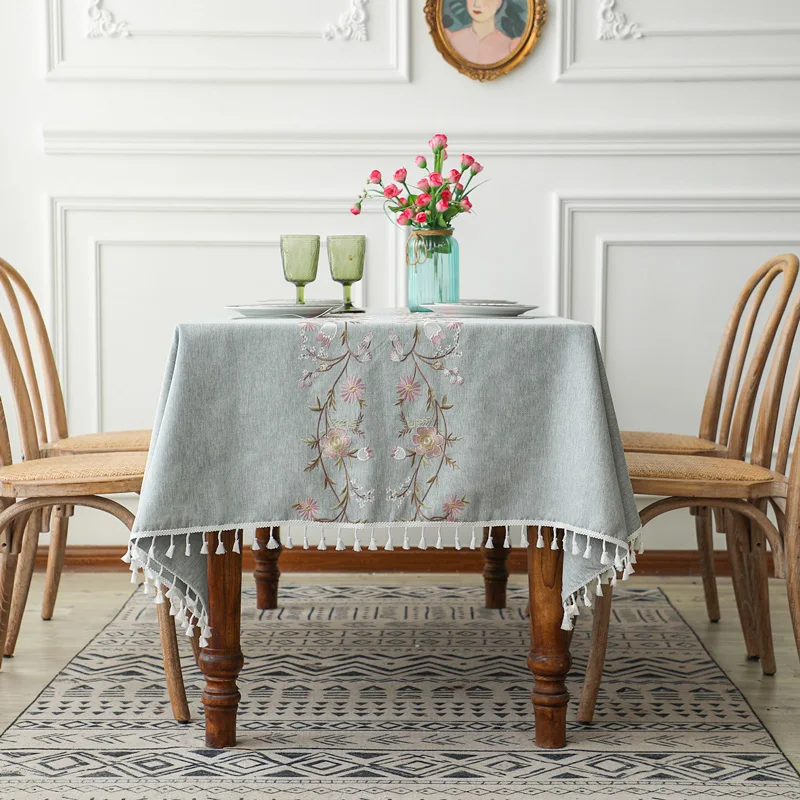 

Embroidery Floral Pattern Table Cloths, Wrinkle Free, Heavy Weight Farmhouse Tablecloths with Tassels for Home Decoration,