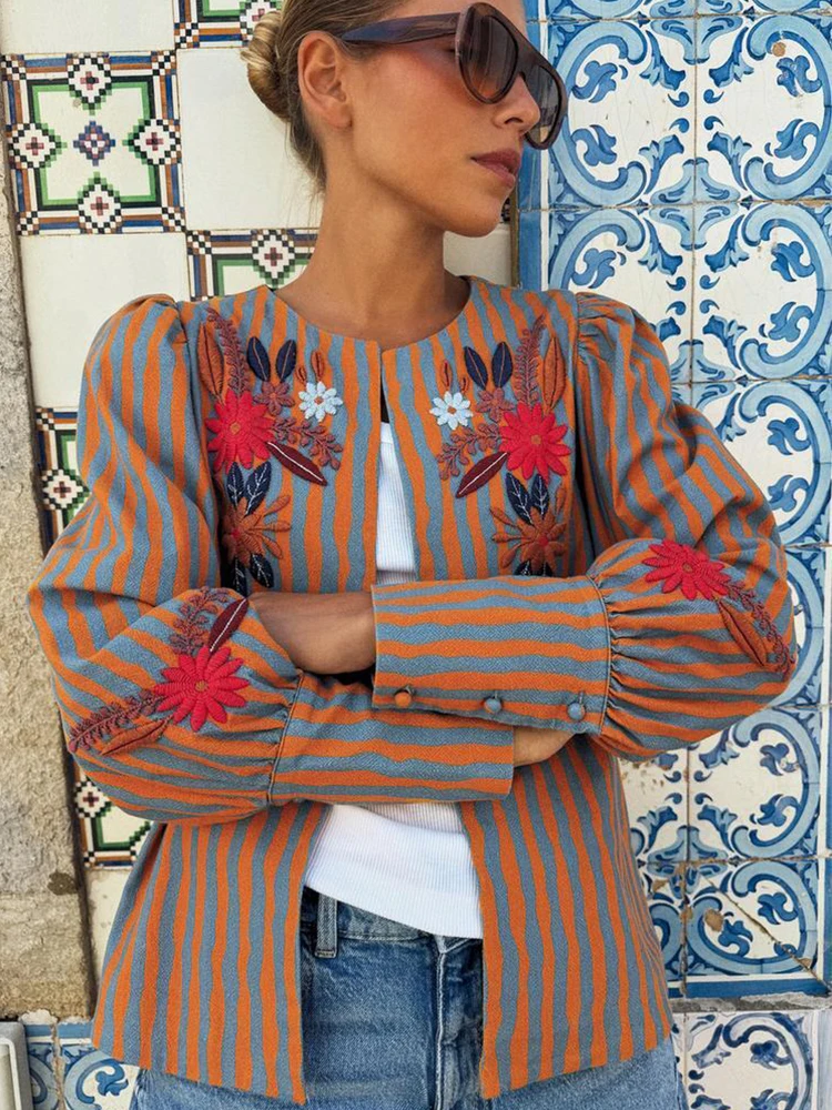 TFMLN Women Embroidery Short Jacket 2026 New Round Collar Elegant Retro Long Sleeve Striped Street Coat Fashion Lady Outfit