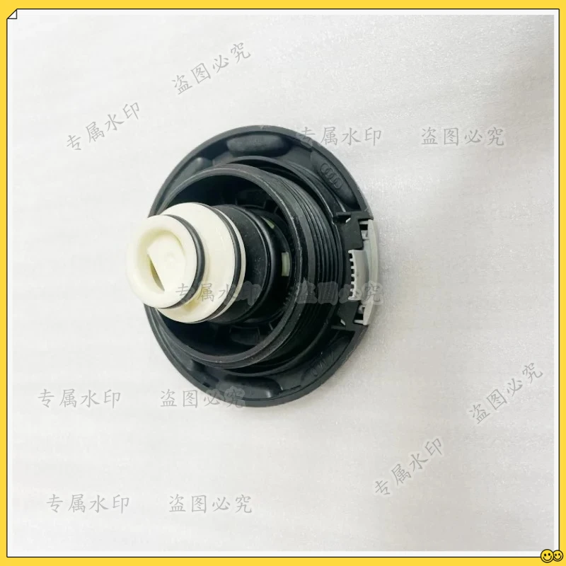 

Applicable to forAudi A4L A5L A6L A7L A8L Q5L Q7L Q8 Touareg Cayenne coolant reservoir cap 4M0121321Q
