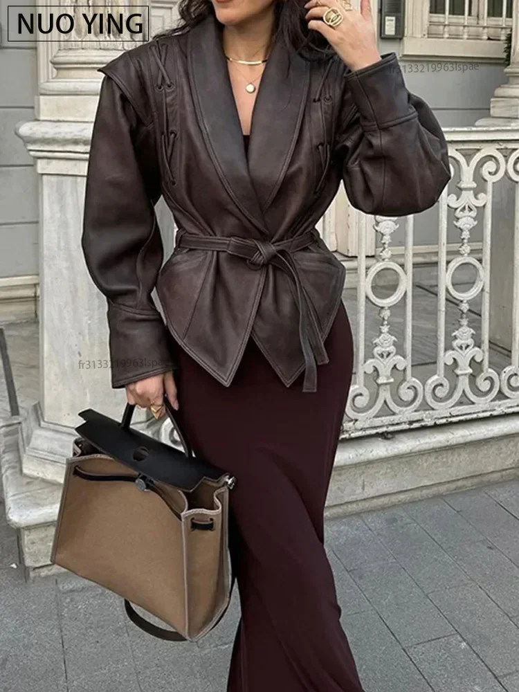 سترة جلدية نسائية قصيرة مع حزام ، ياقة مطوية لأسفل ، معطف دراجة نارية بأكمام طويلة ، ملابس خارجية شتوية دافئة للسيدات ، موضة الشارع