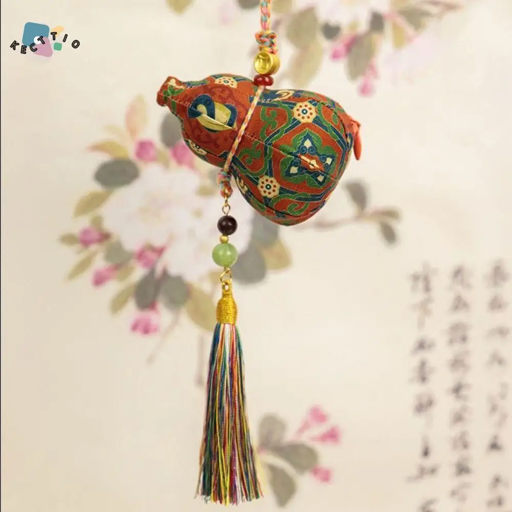 Replaceable Gourd Sachet Ornaments Openable Chinese Style Festival Sachet Pendant Handmade Car Sachet Pendant Spring Festival