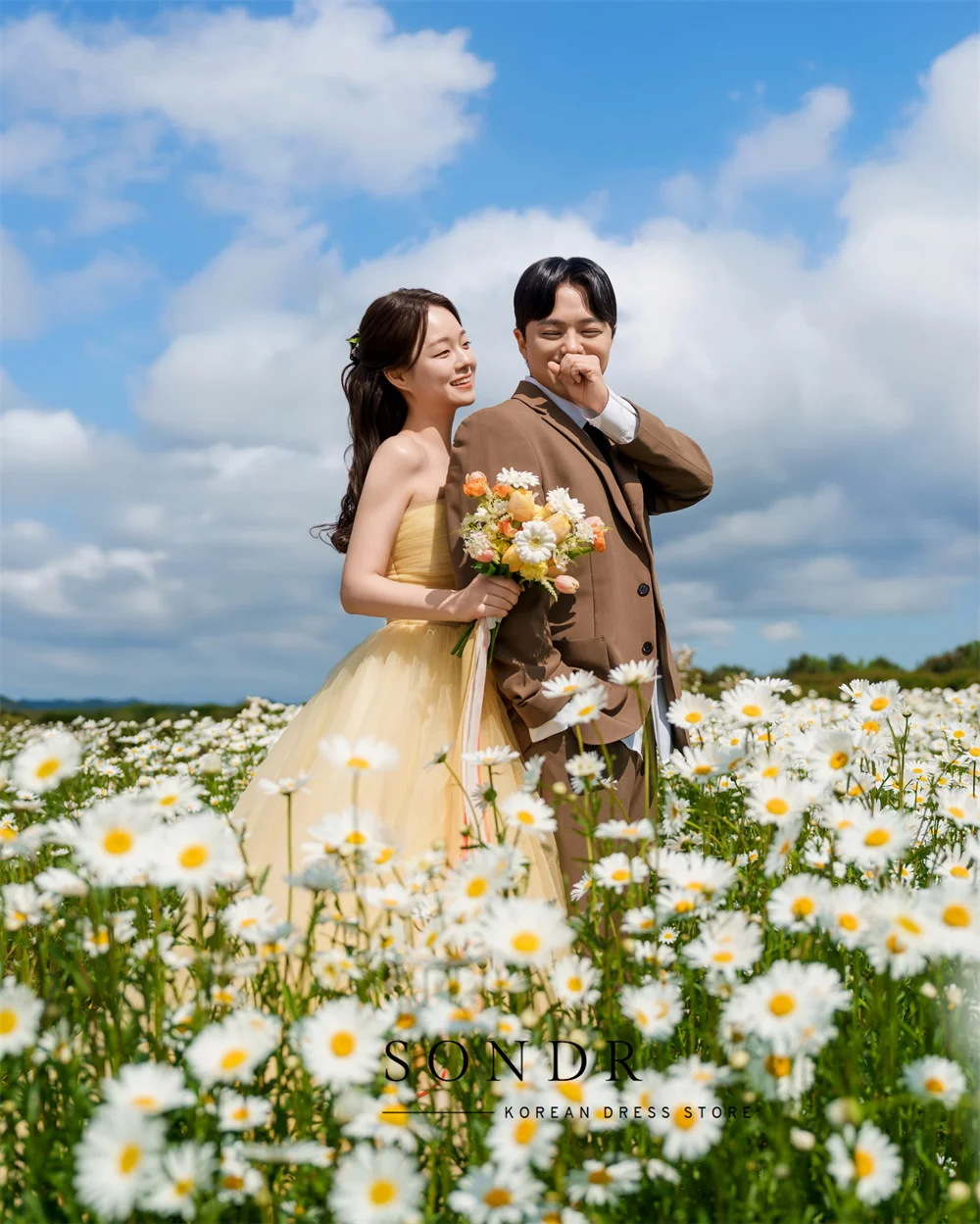 Sondr Light Yellow Strapless Korean Wedding Photography Dress A Line Tulle Evening Gown Dress Customized Party Dress