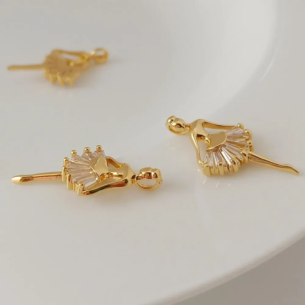 قلادة من النحاس عيار 14 قيراط مطلية بالذهب الحقيقي ومرصعة بقلادة على شكل حرف T من الزركون لفتاة الباليه، إكسسوار مجوهرات يمكنك صنعه بنفسك #4